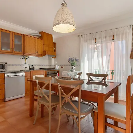 Mar 2 Apartman *