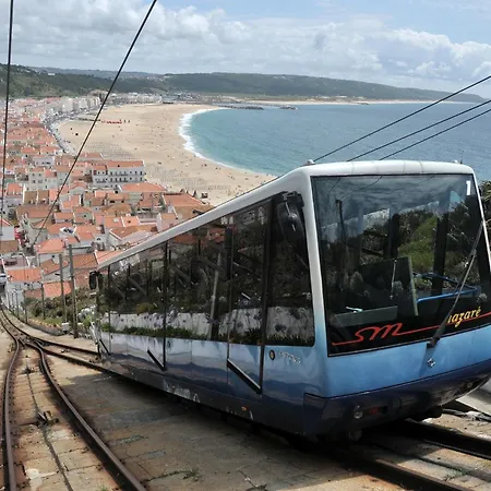 Mar 2 Апартаменты *